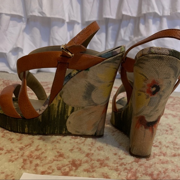 Valentino Floral Wedges - Picture 3 of 4